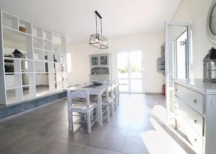 Faiax Villa *