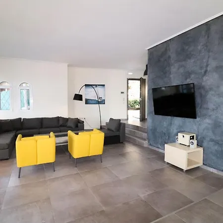 Faiax Villa *